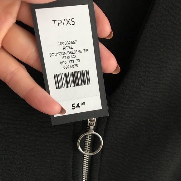 Zippered dress - Picture 3 of 3